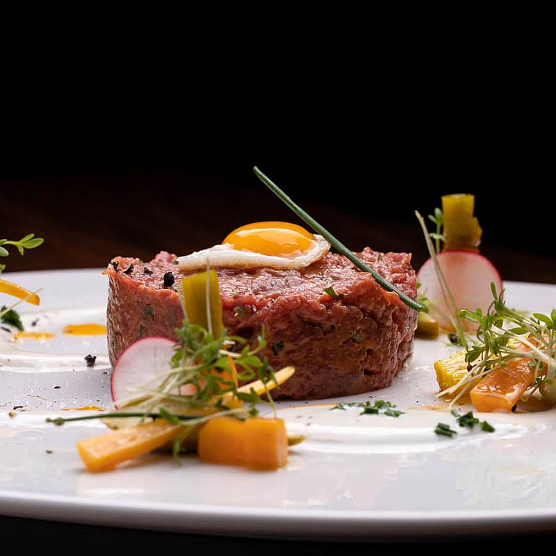 HANDWERK CLASSICS: BEEF TARTARE